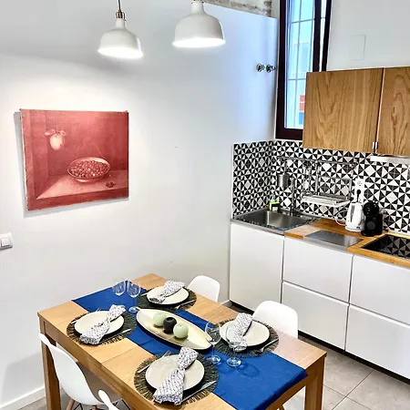 Apartamento ¡tu Hogar Con Alma En Sevilla!